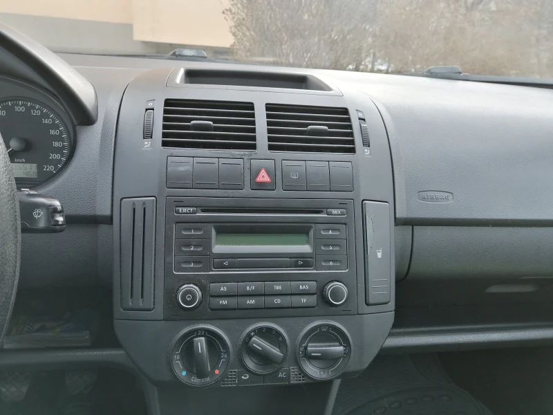 VW Polo 1.4 бензин 2008, снимка 15 - Автомобили и джипове - 52830807