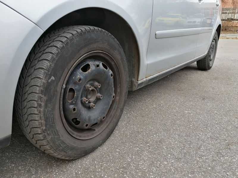 VW Polo 1.4 бензин 2008, снимка 5 - Автомобили и джипове - 52830807