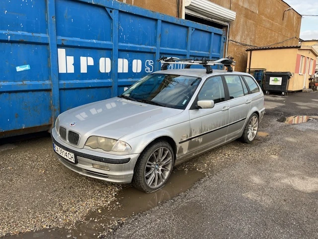 BMW 330 xi, снимка 1 - Автомобили и джипове - 49531709