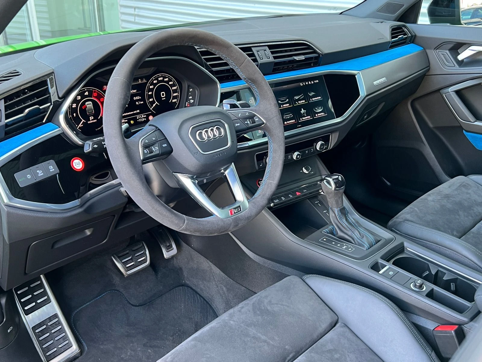 Audi RSQ3 2.5 TFSI/ QUATTRO/SPORTBACK/PANO/ VIRTUAL COCKPIT/ - изображение 9