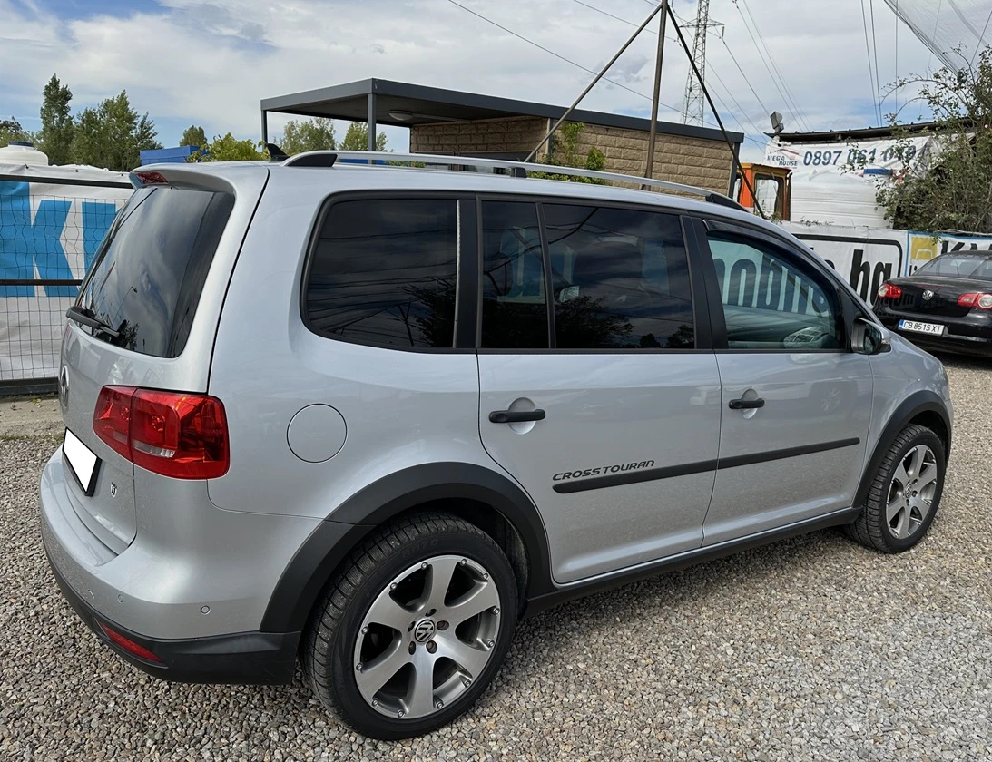 VW Touran CROSS 2.0TDI/AUT/LED - изображение 4