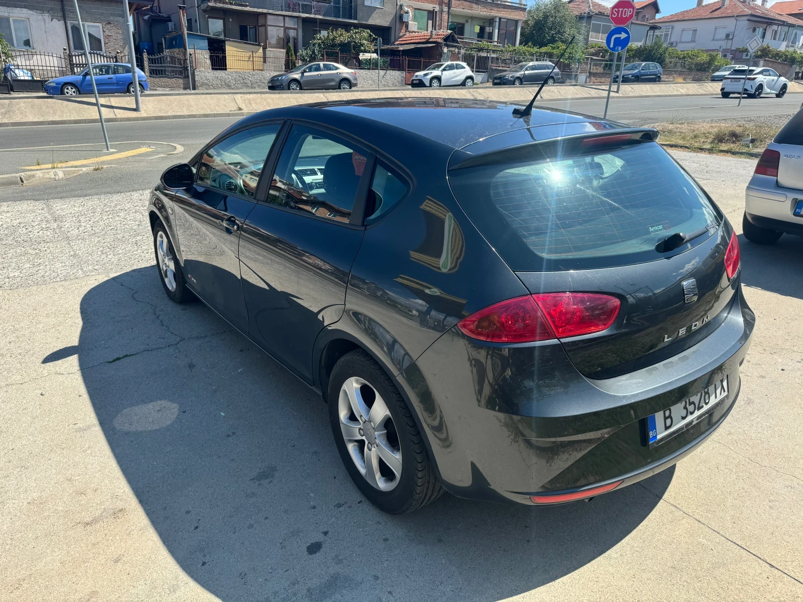 Seat Leon 1.6 Дизел - изображение 4