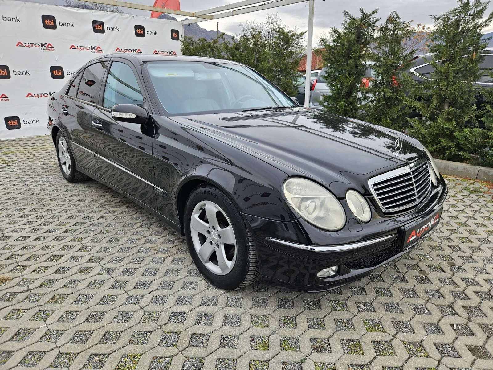 Mercedes-Benz E 270 2.7CDI-177кс= АВТОМАТ= КСЕНОН= АВТОПИЛОТ= ПОДГРЕВ - изображение 2