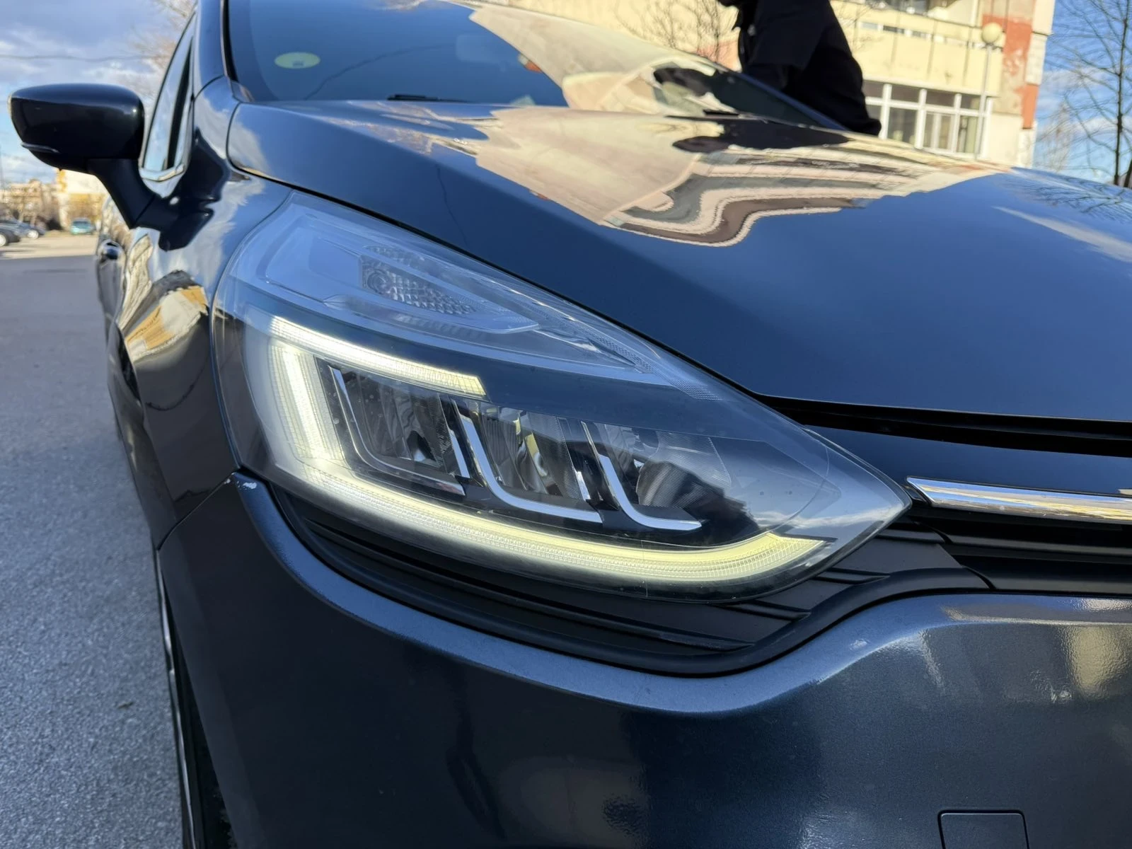 Renault Clio 1.5dCI 90к.с. LED - изображение 4
