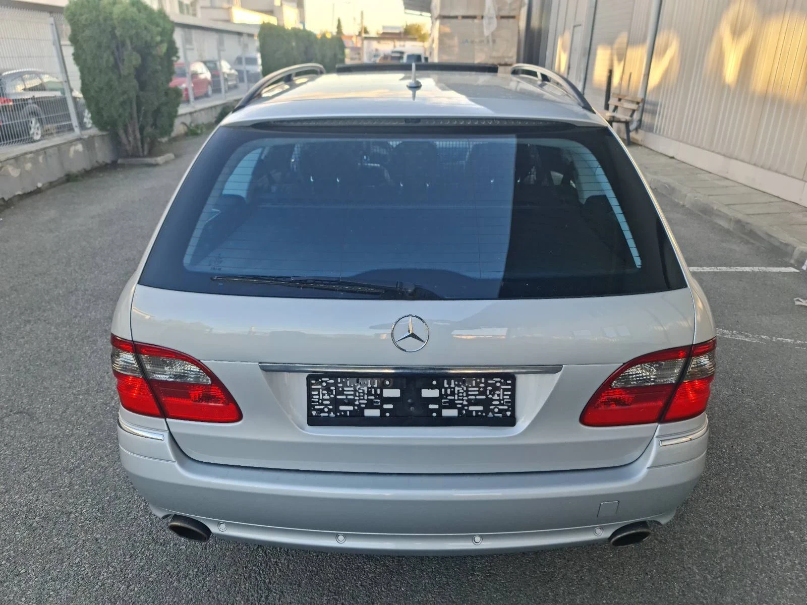 Mercedes-Benz E 500 4-MATIC FACELIFT - изображение 6