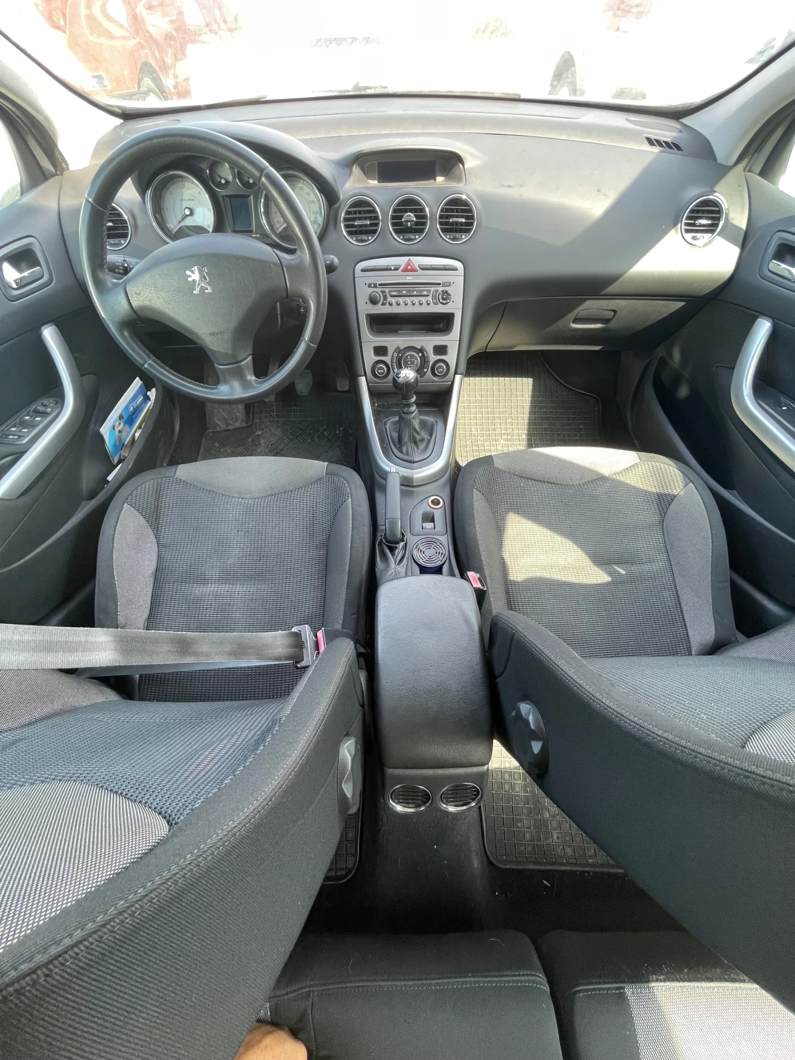 Peugeot 308 1.6 HDI-109к.с. - изображение 4