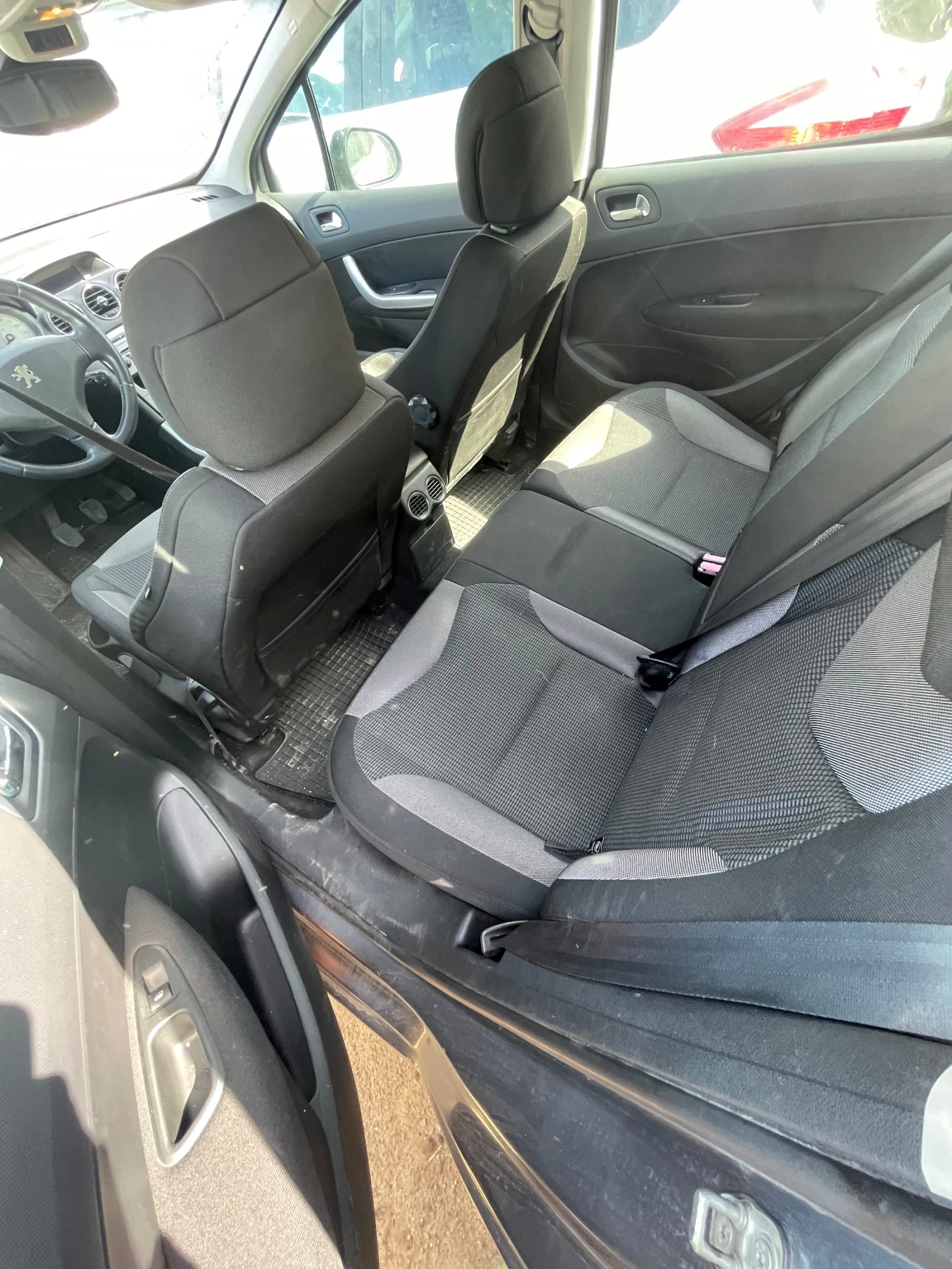 Peugeot 308 1.6 HDI-109к.с. - изображение 5