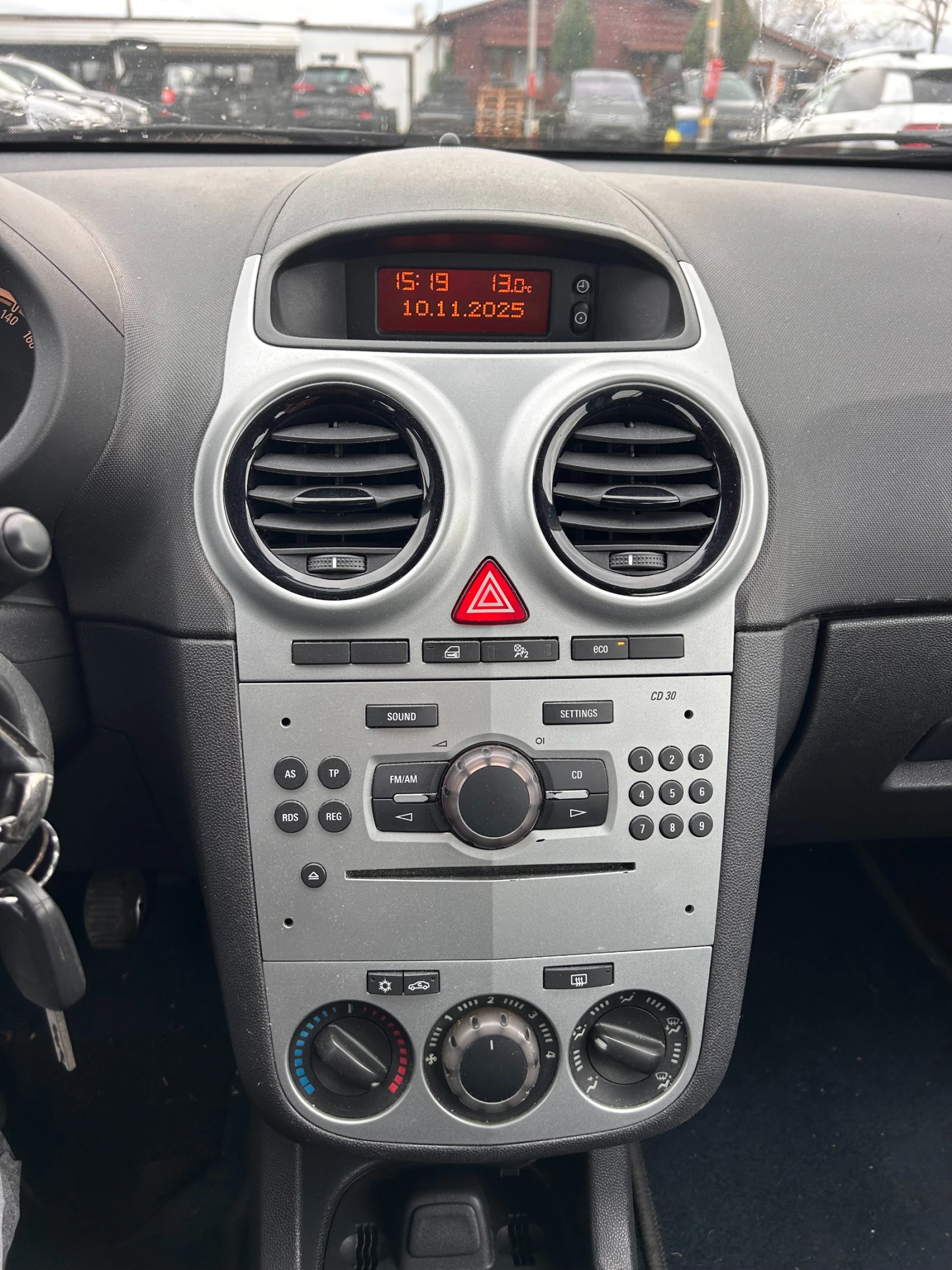 Opel Corsa 1.3CDTI EURO 5 | Mobile.bg   12