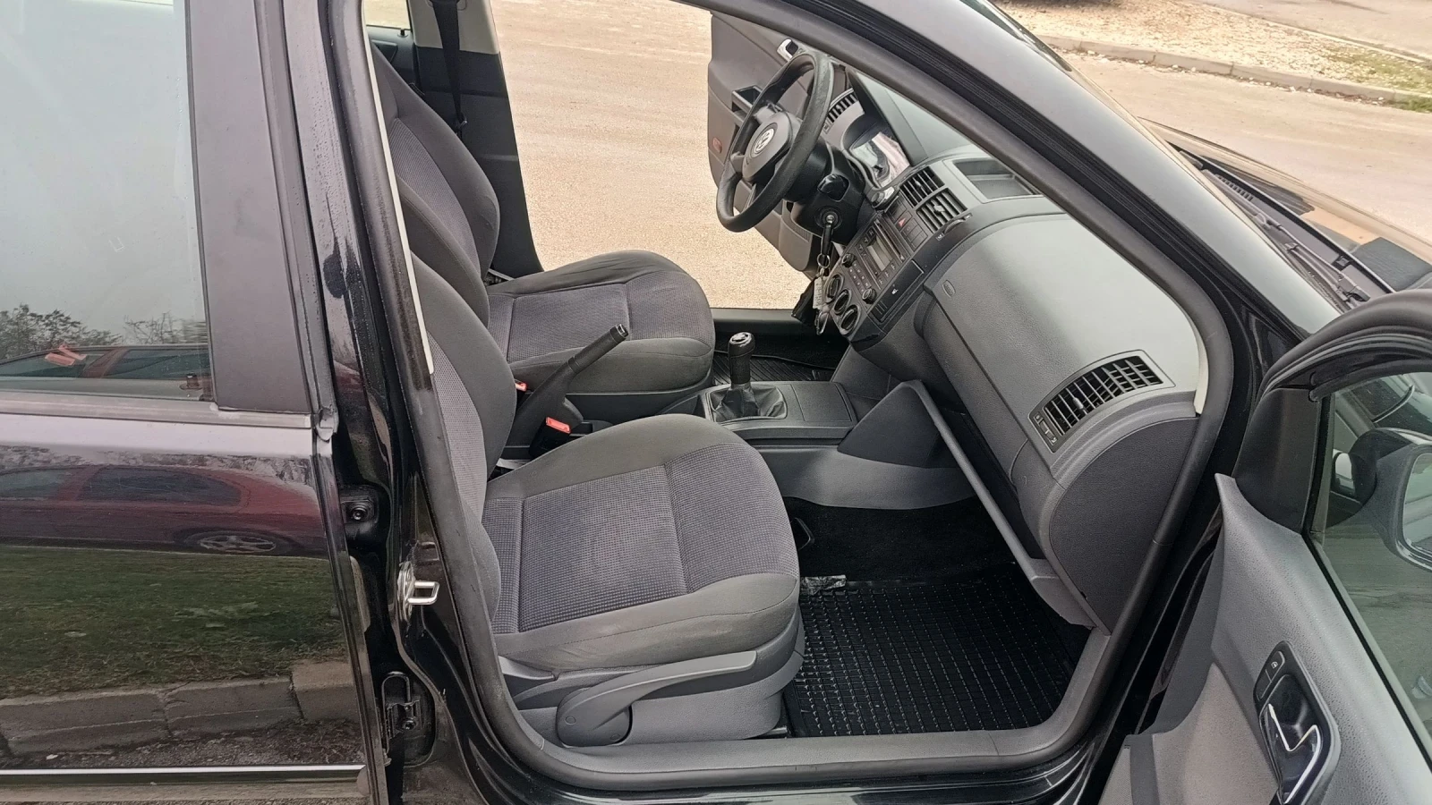 VW Polo 1.2i  55. 2006 | Mobile.bg   10