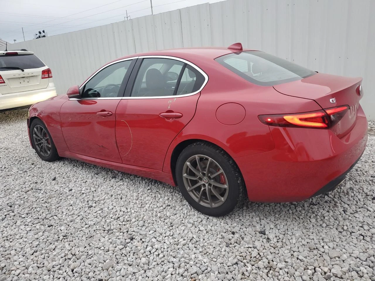 Alfa Romeo Giulia 2.0l Q4, снимка 2 - Автомобили и джипове - 53907046