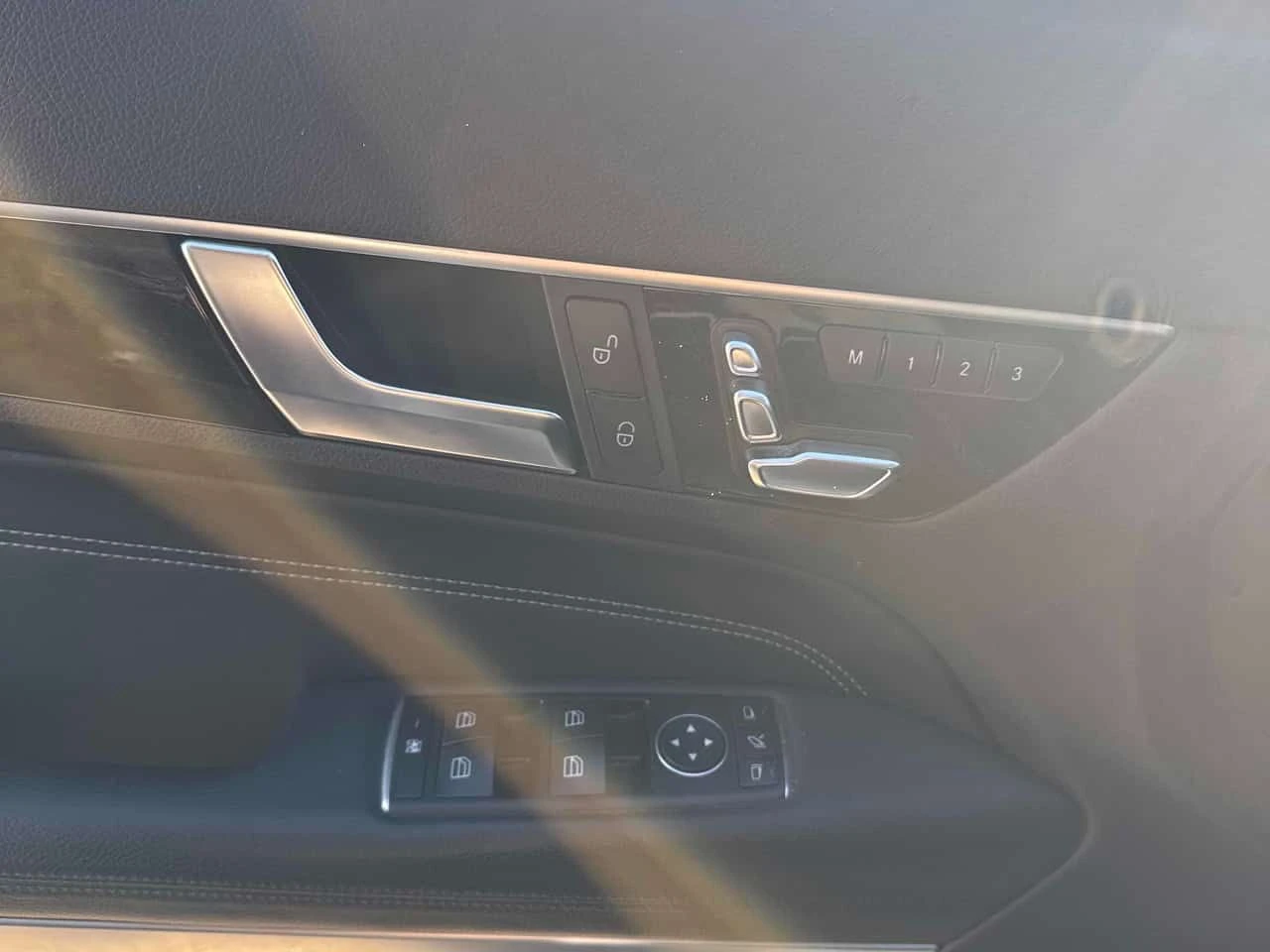 Mercedes-Benz E 400 CARFAX/ПАНОРАМА/ПОДГРЕВИ/360 CAM, снимка 10 - Автомобили и джипове - 53955752