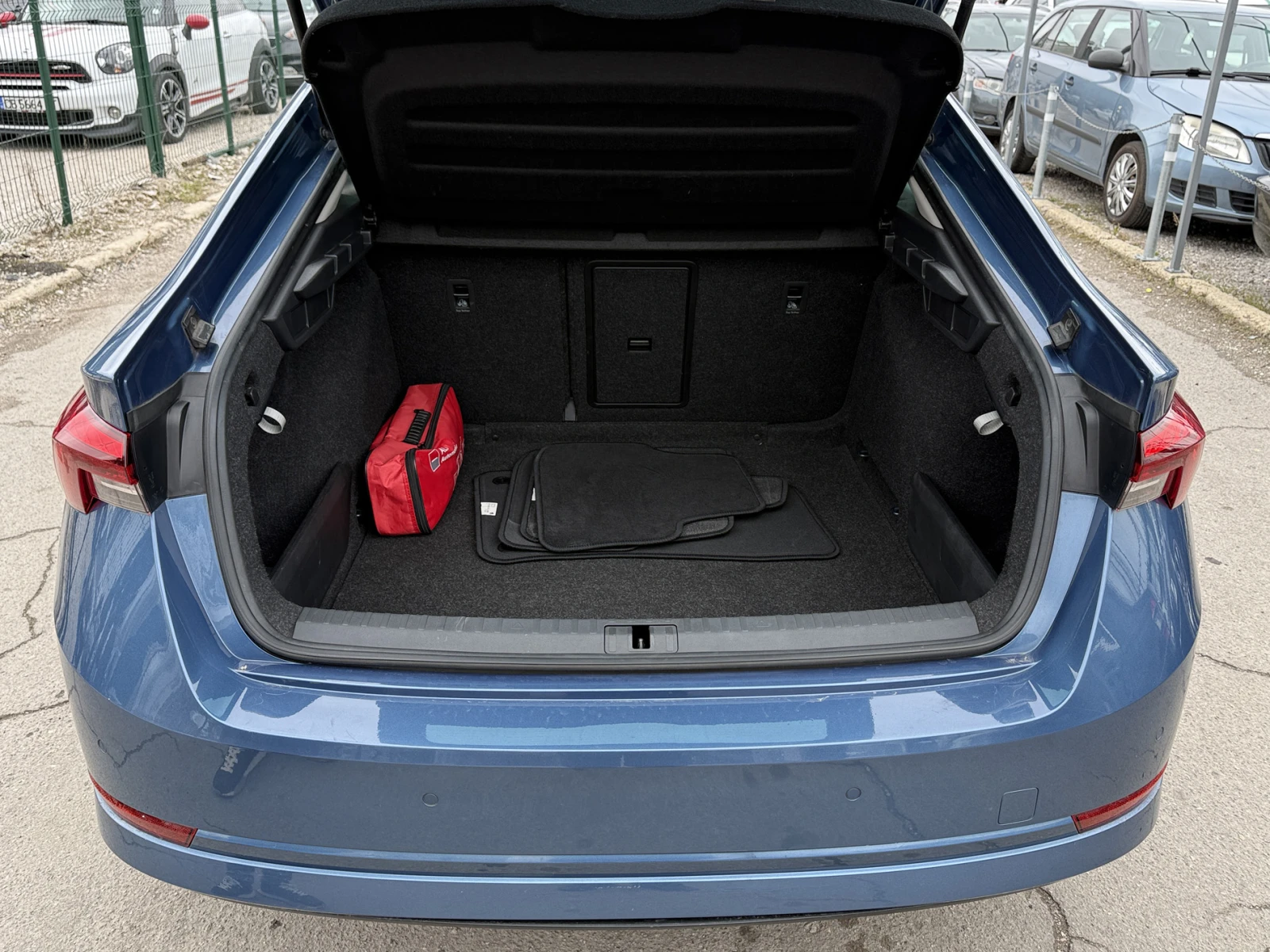 Skoda Octavia 2.0 TDI, снимка 11 - Автомобили и джипове - 54031591