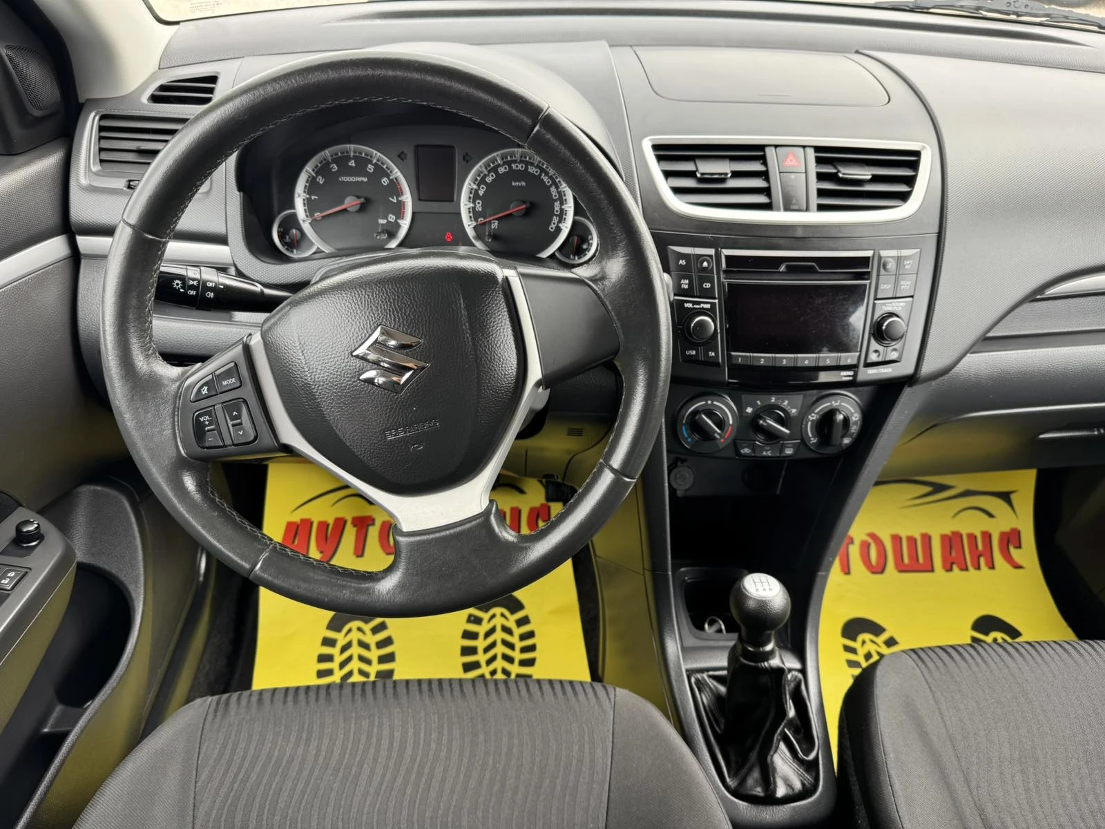 Suzuki Swift 1.2vvt GL Style, снимка 10 - Автомобили и джипове - 54389520