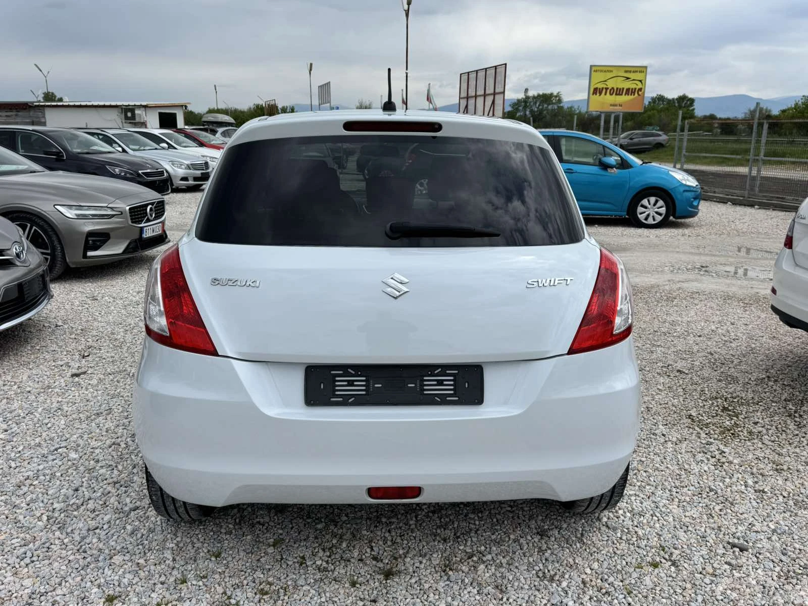 Suzuki Swift 1.2vvt GL Style, снимка 5 - Автомобили и джипове - 54389520