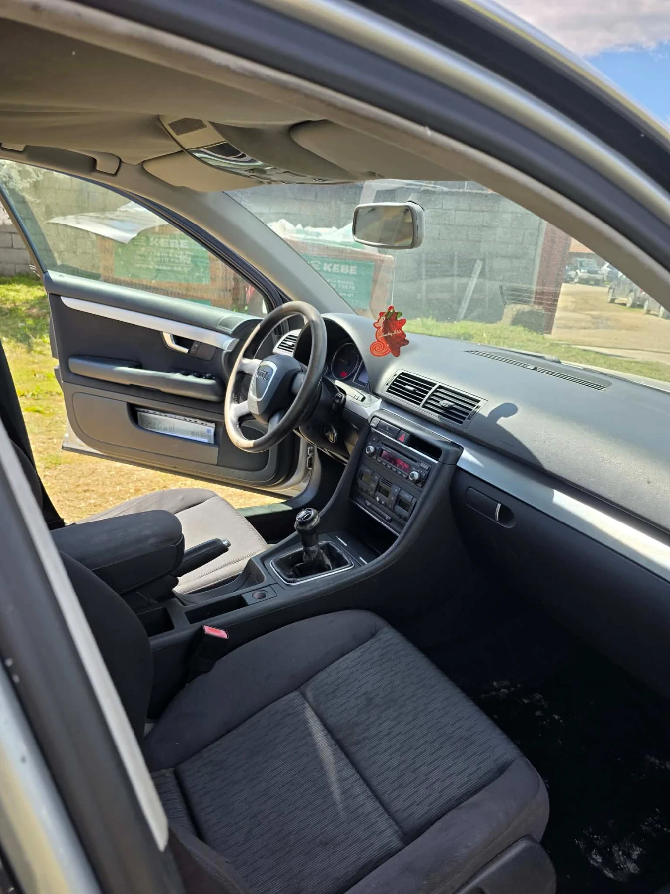 Audi A4 2.0, снимка 8 - Автомобили и джипове - 54568647