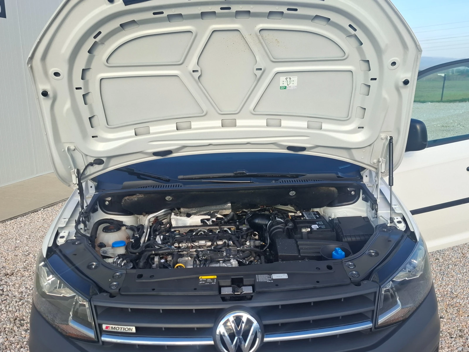 VW Caddy 2.0TDI/4X4/Euro 6B, снимка 12 - Автомобили и джипове - 54675420