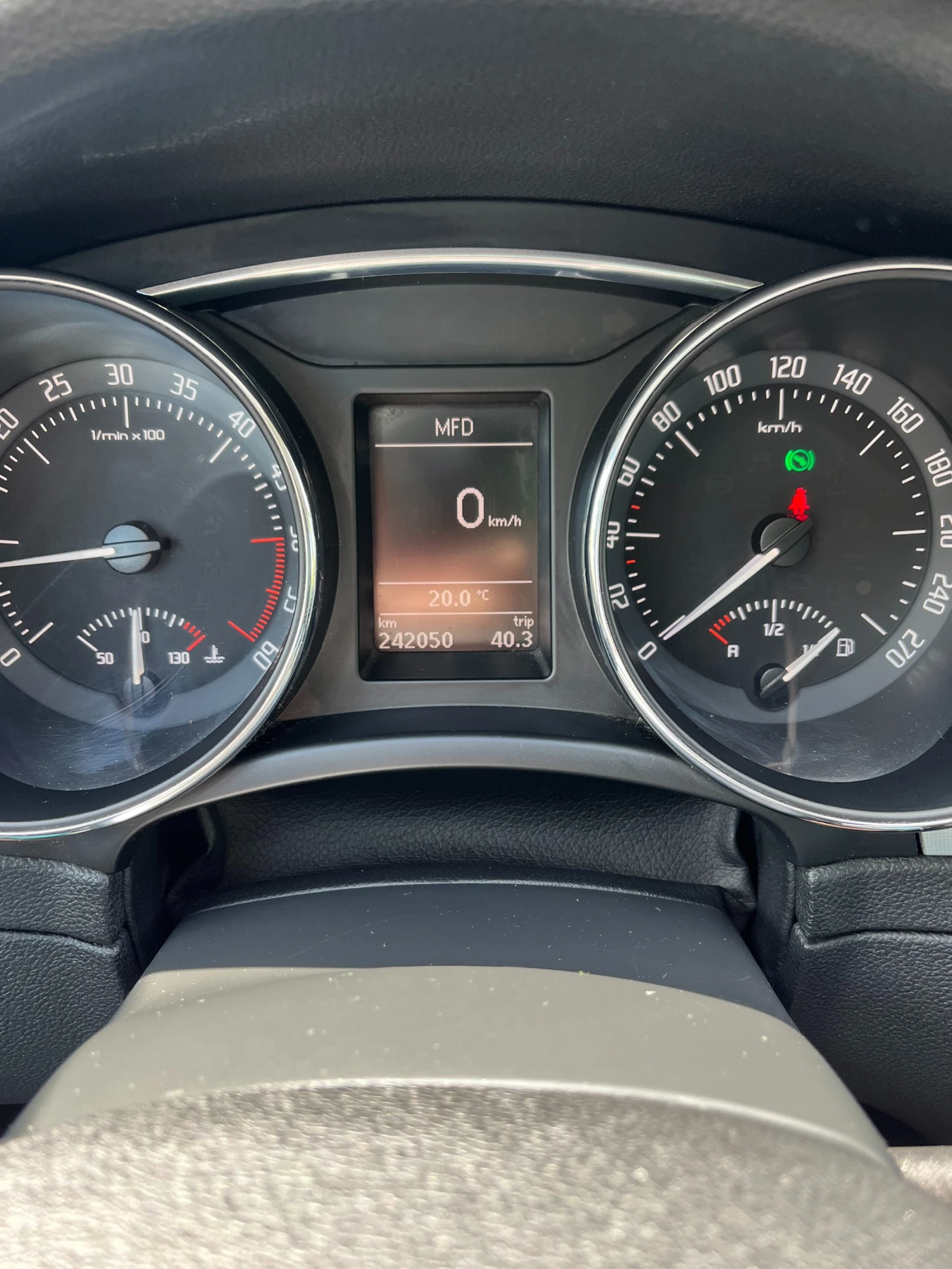 Skoda Superb 2.0 DSG/4x4 , снимка 10 - Автомобили и джипове - 54746752