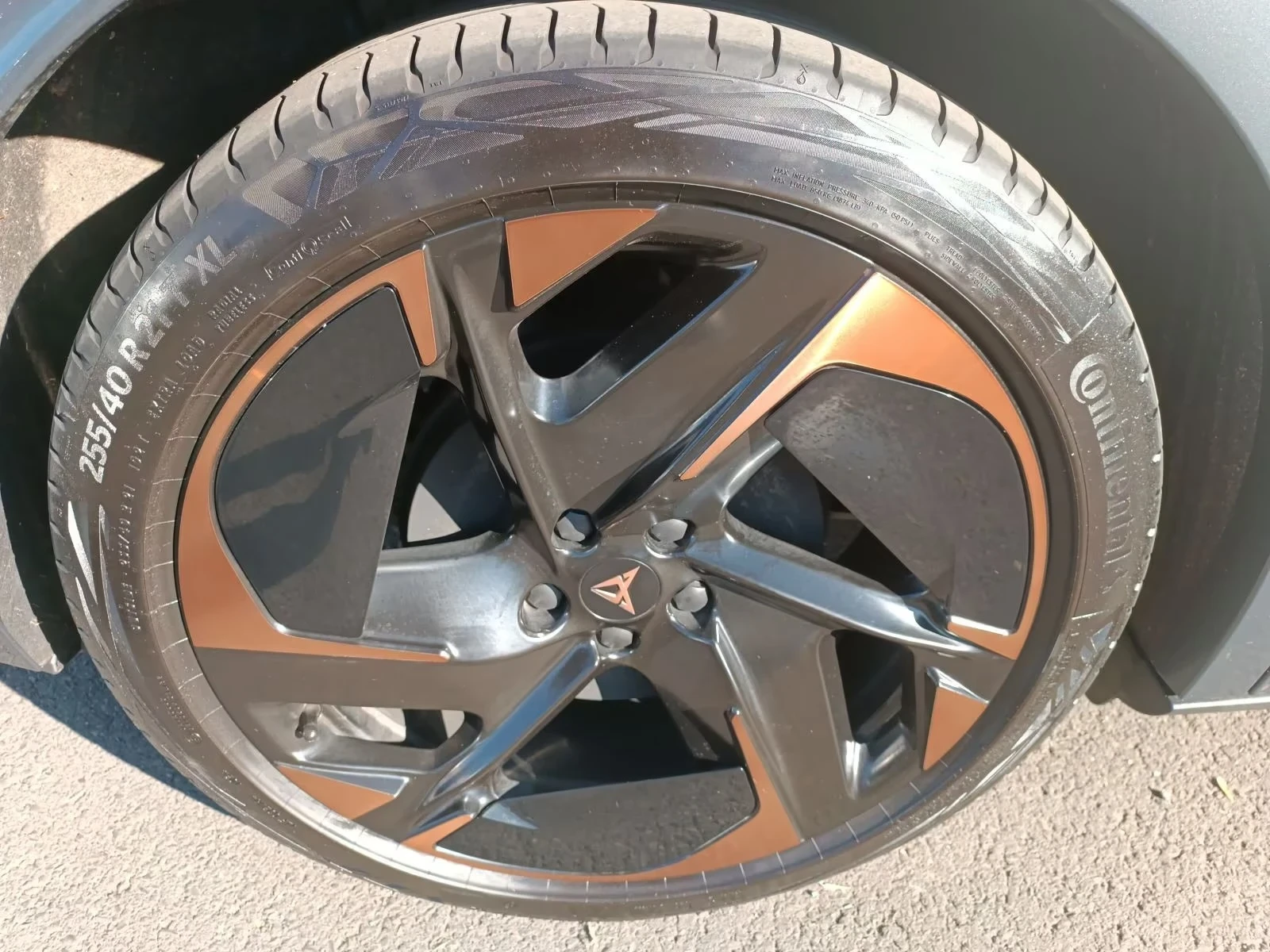 Cupra Tavascan VZ AWD DISTR MATRIX 360* Winter Pack+ HUD PANO DCC, снимка 5 - Автомобили и джипове - 54748409