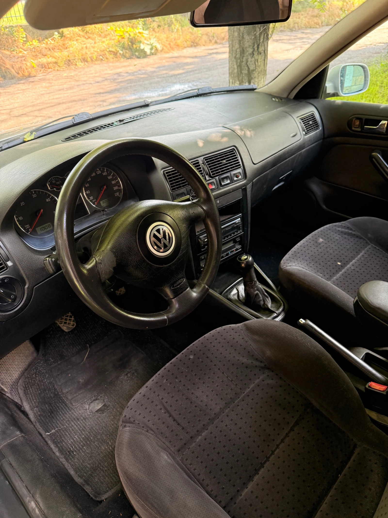 VW Golf, снимка 4 - Автомобили и джипове - 54787960
