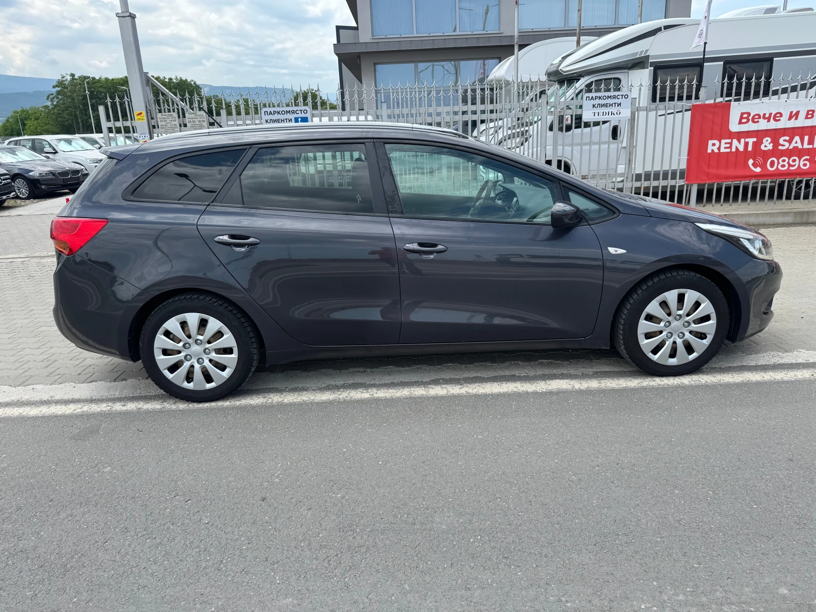 Kia Ceed 1.4 i GPL, снимка 4 - Автомобили и джипове - 54799183