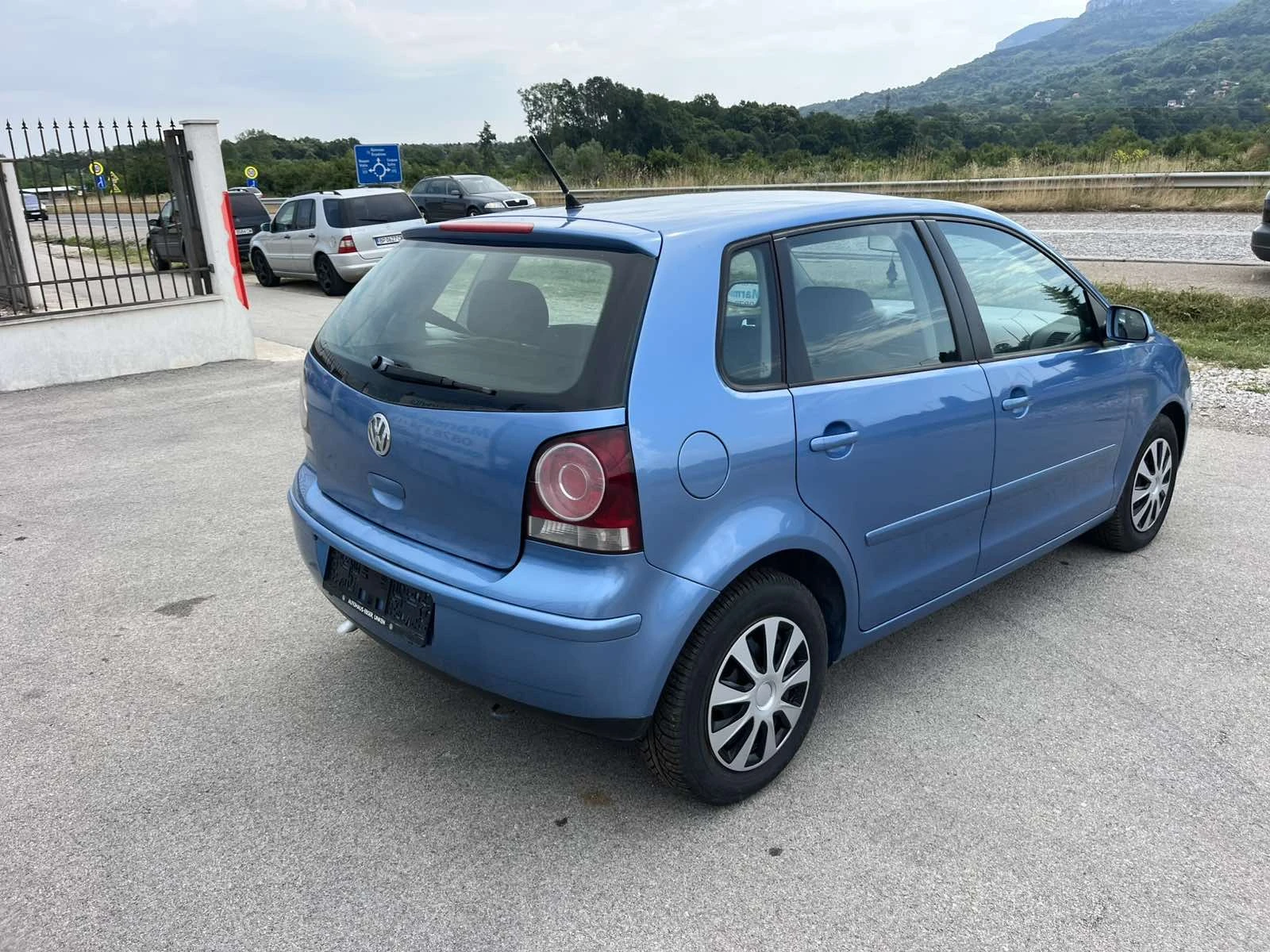 VW Polo 1.2I 60кс EURO 4 КЛИМАТИК , снимка 4 - Автомобили и джипове - 55016322