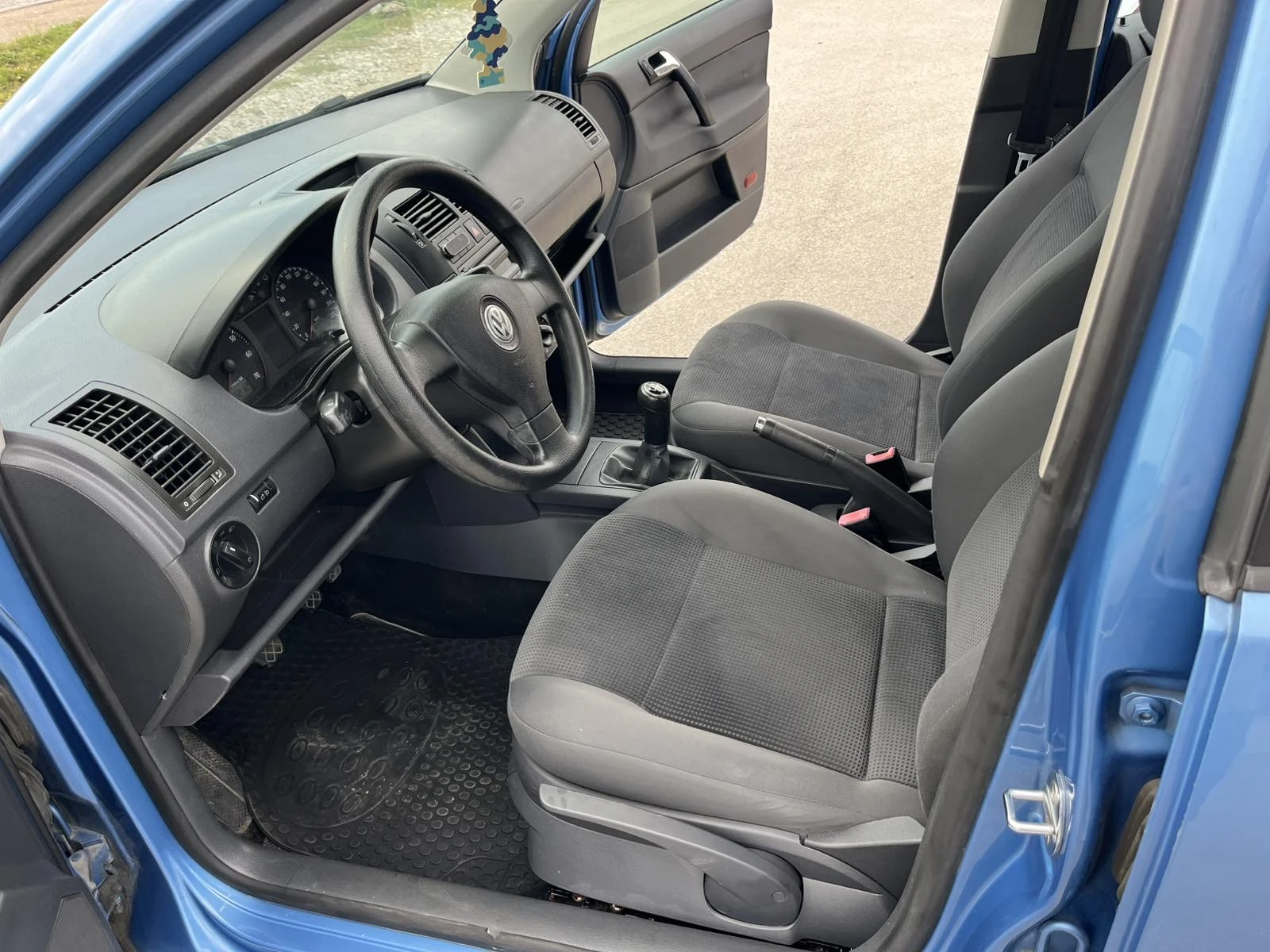 VW Polo 1.2I 60кс EURO 4 КЛИМАТИК , снимка 8 - Автомобили и джипове - 55016322