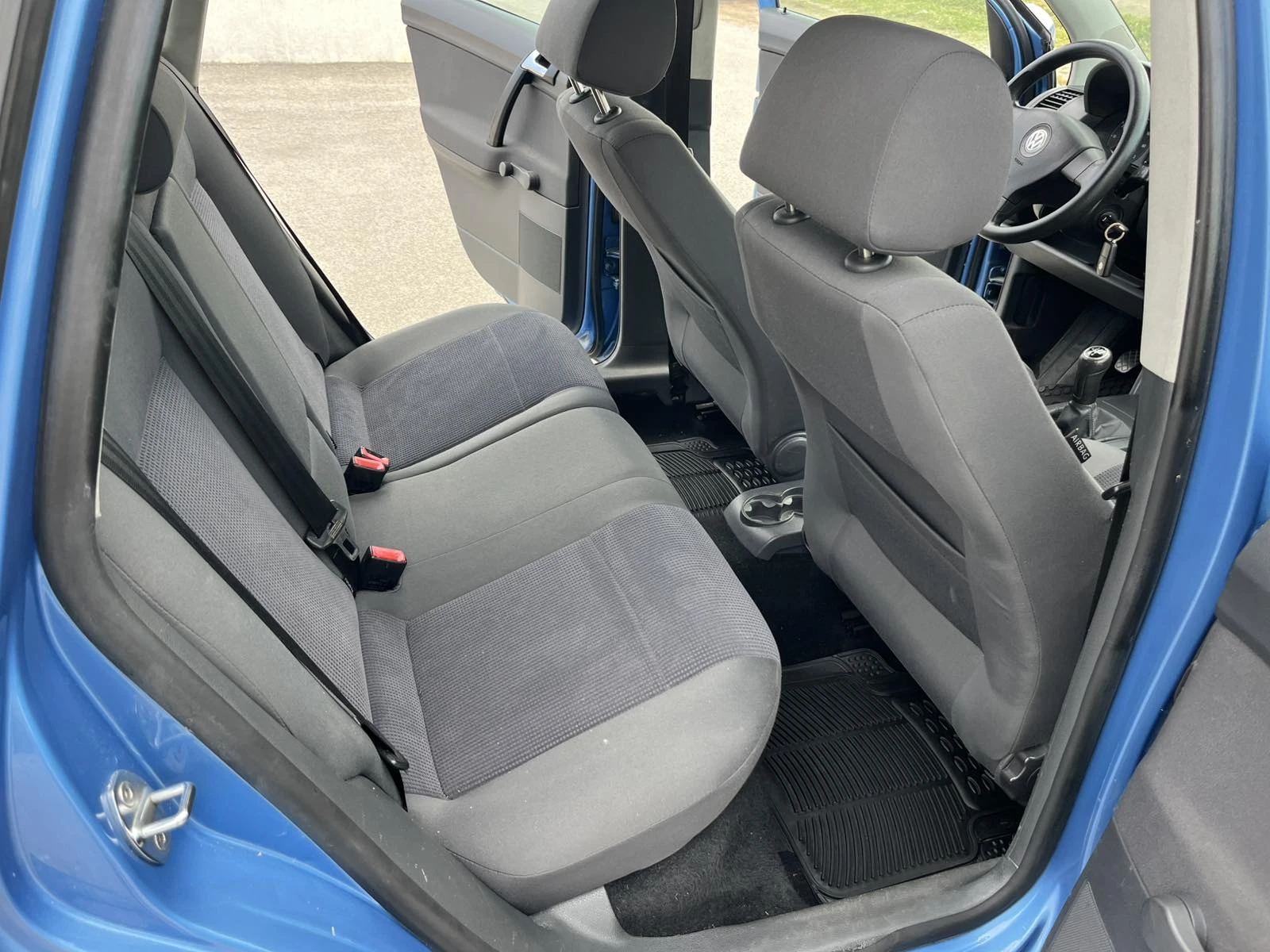VW Polo 1.2I 60кс EURO 4 КЛИМАТИК , снимка 10 - Автомобили и джипове - 55016322