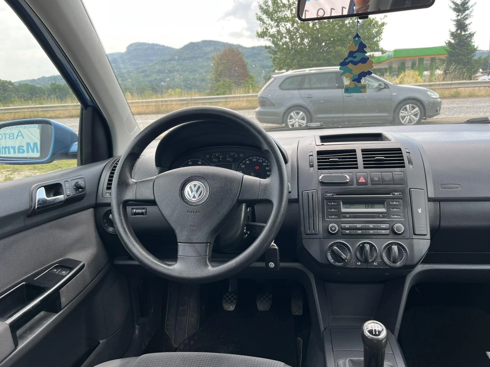 VW Polo 1.2I 60кс EURO 4 КЛИМАТИК , снимка 12 - Автомобили и джипове - 55016322