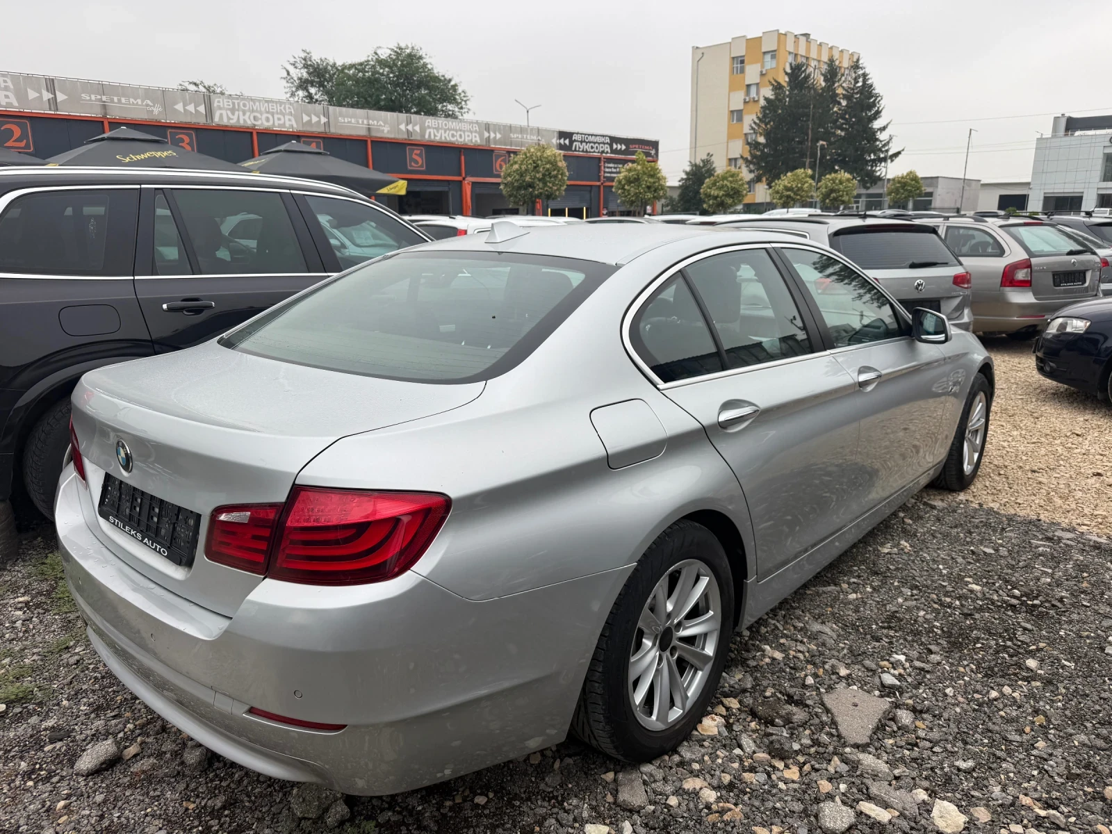 BMW 520 Автоматик, снимка 4 - Автомобили и джипове - 55224678