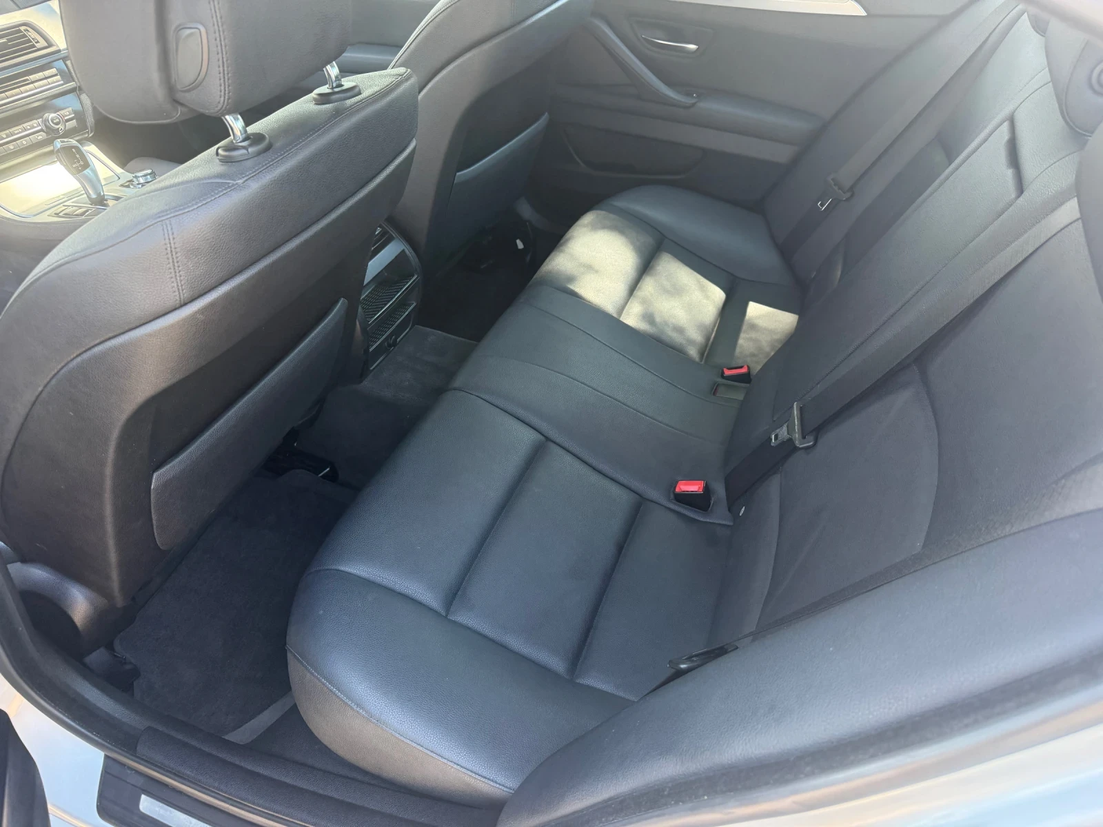 BMW 520 Автоматик, снимка 10 - Автомобили и джипове - 55224678