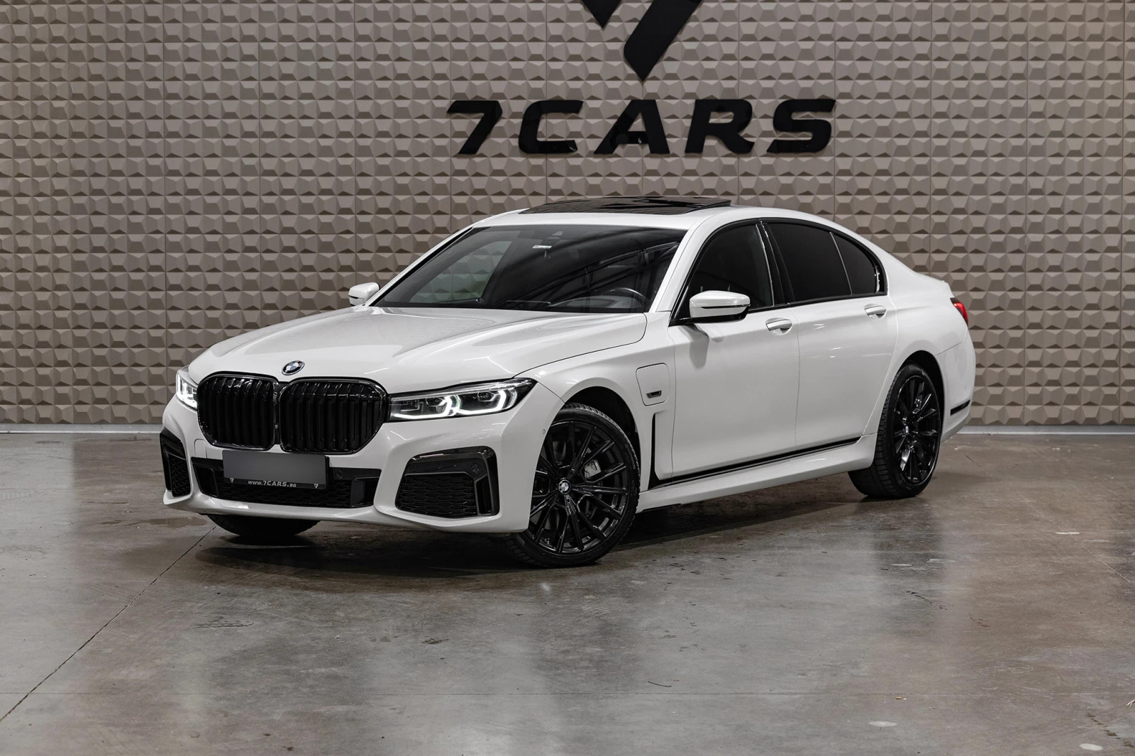 BMW 745 xDrive M Sport | Distronic | 360 Camera| Гаранция