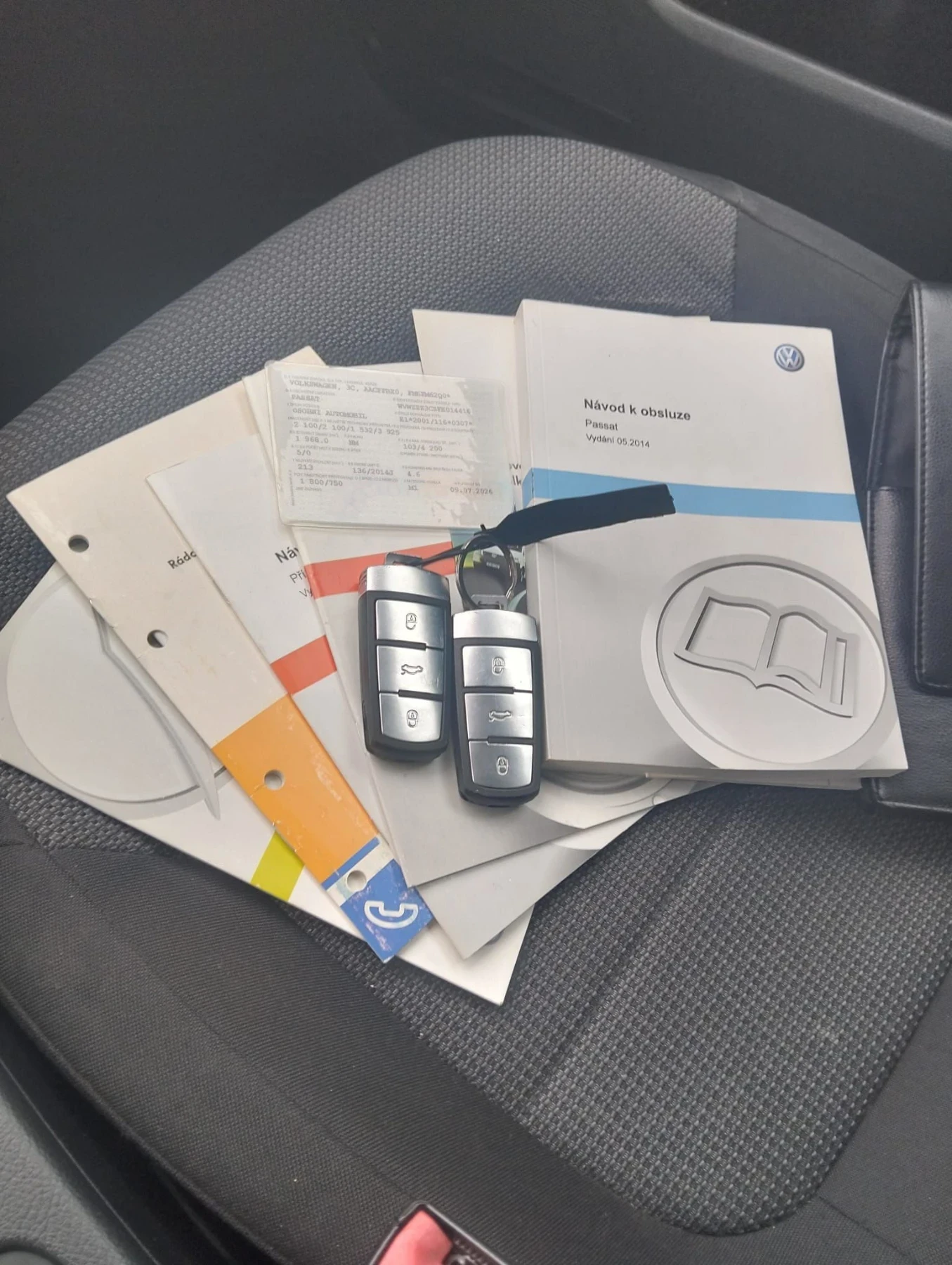 VW Passat Highline 2.0TDI 140ks 2014, снимка 9 - Автомобили и джипове - 55736555