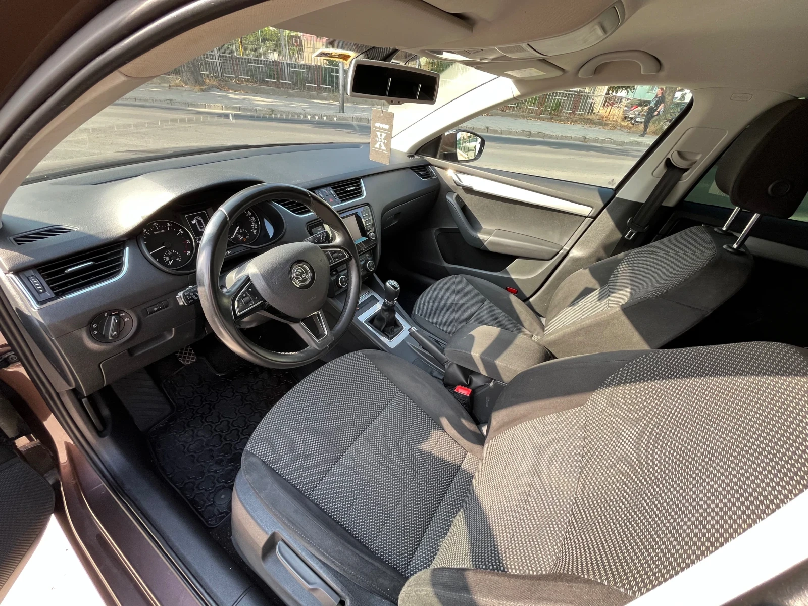 Skoda Octavia G-Tec, снимка 10 - Автомобили и джипове - 55828425