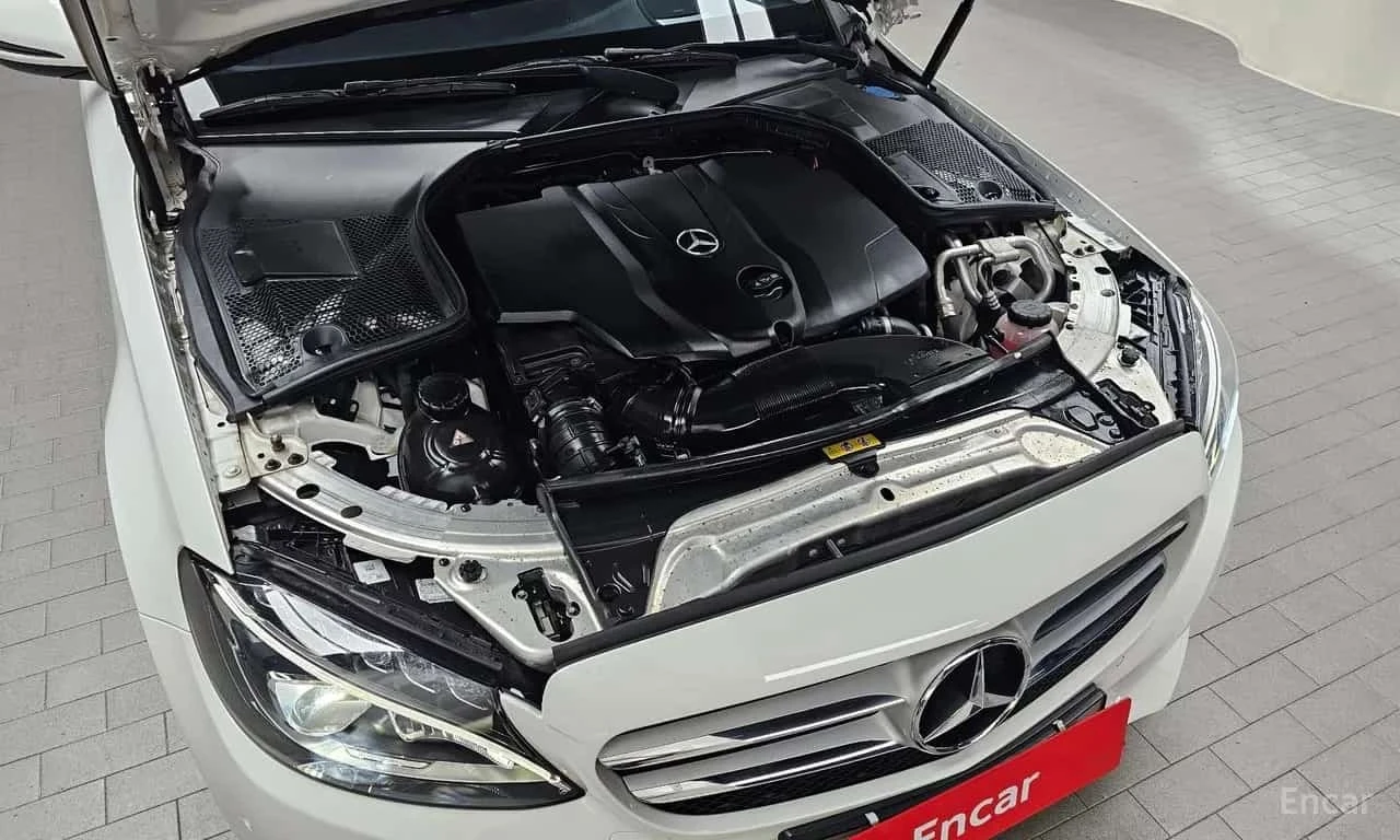 Mercedes-Benz C 220  Avantgarde * БЕЗ ПЪРВОНАЧАЛНА ВНОСКА, снимка 6 - Автомобили и джипове - 56194214