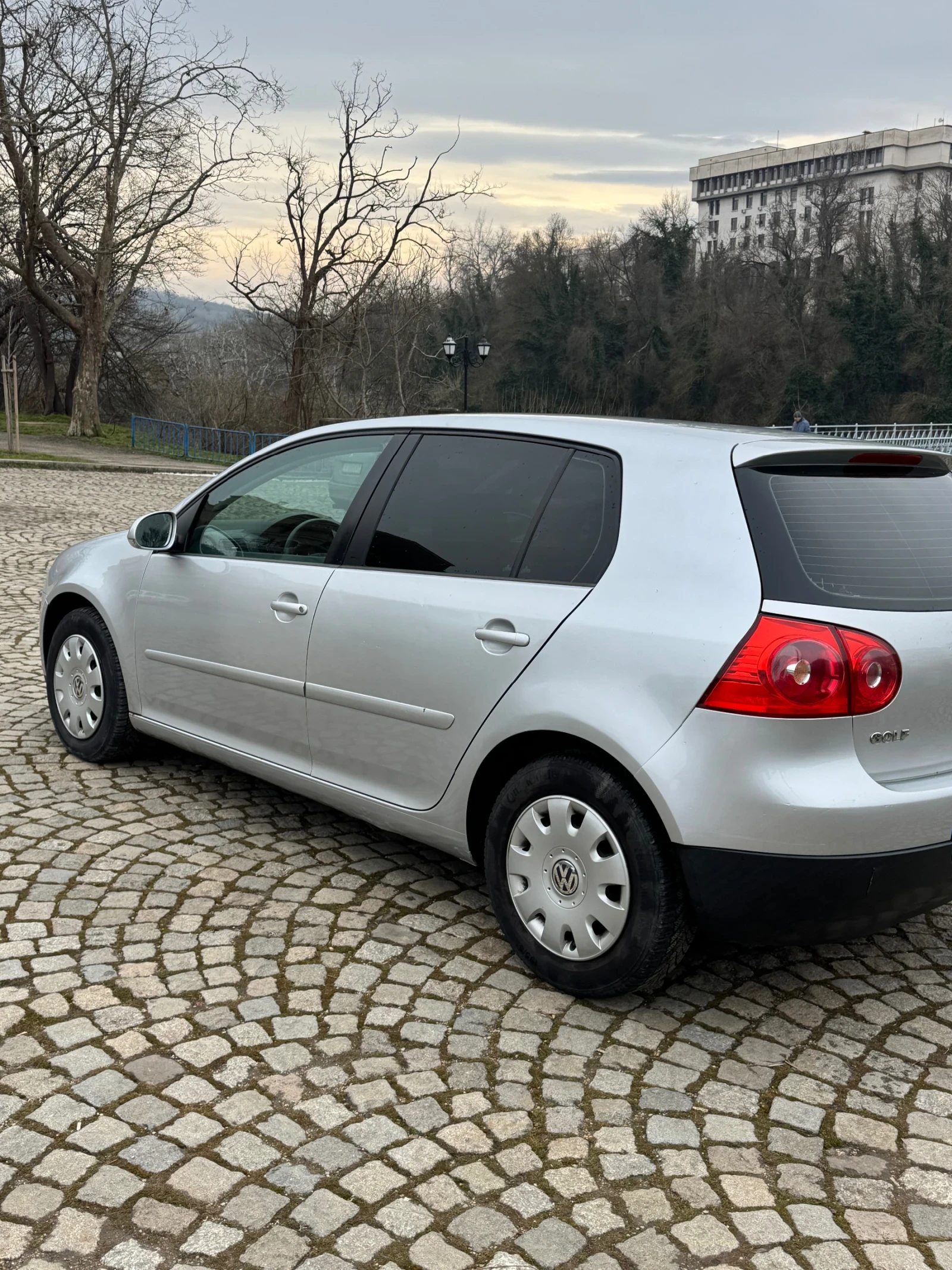 VW Golf, снимка 4 - Автомобили и джипове - 56682368