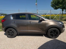 Kia Sportage 2.0crdi. 4x4. Keyless Go! Навигация ! , снимка 4