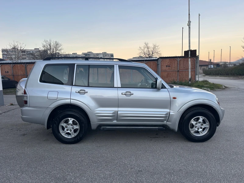 Mitsubishi Pajero 3.2DI-D 4x4 Италия, снимка 8 - Автомобили и джипове - 52804283