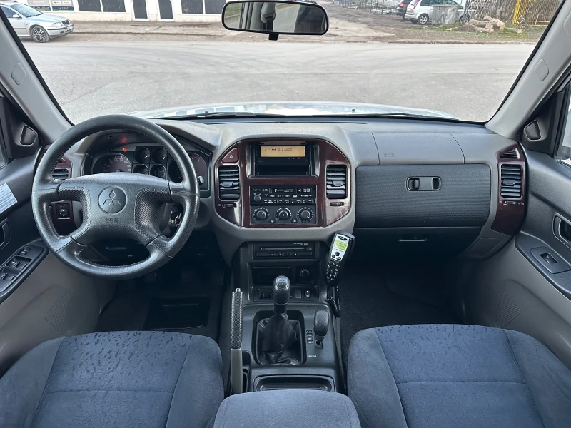 Mitsubishi Pajero 3.2DI-D 4x4 Италия, снимка 12 - Автомобили и джипове - 52804283