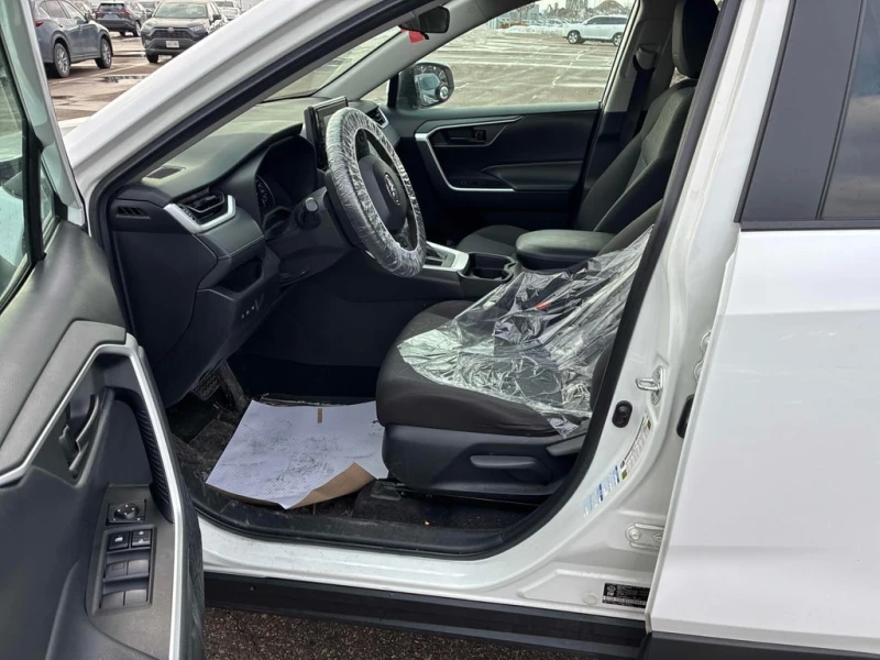 Toyota Rav4 * LE * CARFAX * ЦЕНА ДО БГ, снимка 5 - Автомобили и джипове - 52834622
