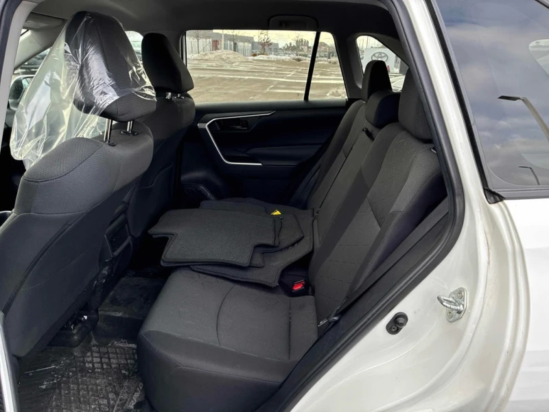 Toyota Rav4 * LE * CARFAX * ЦЕНА ДО БГ, снимка 10 - Автомобили и джипове - 52834622