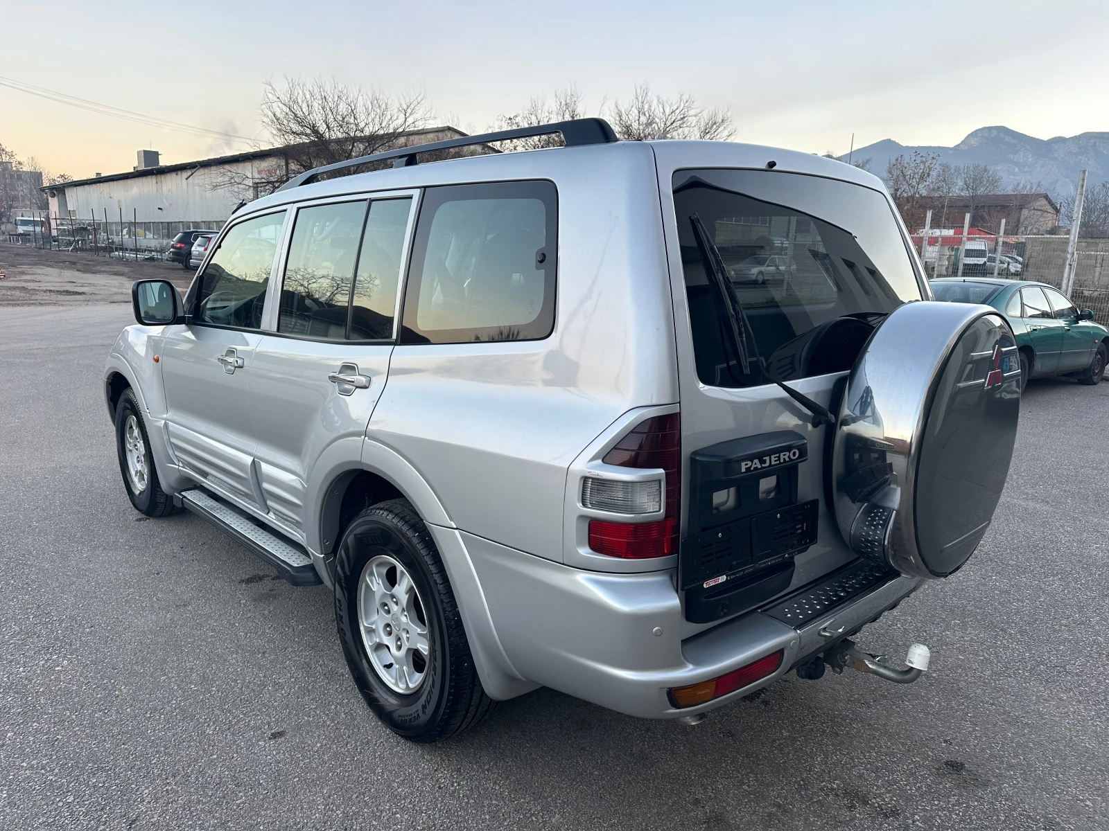 Mitsubishi Pajero 3.2DI-D 4x4 Италия - изображение 5