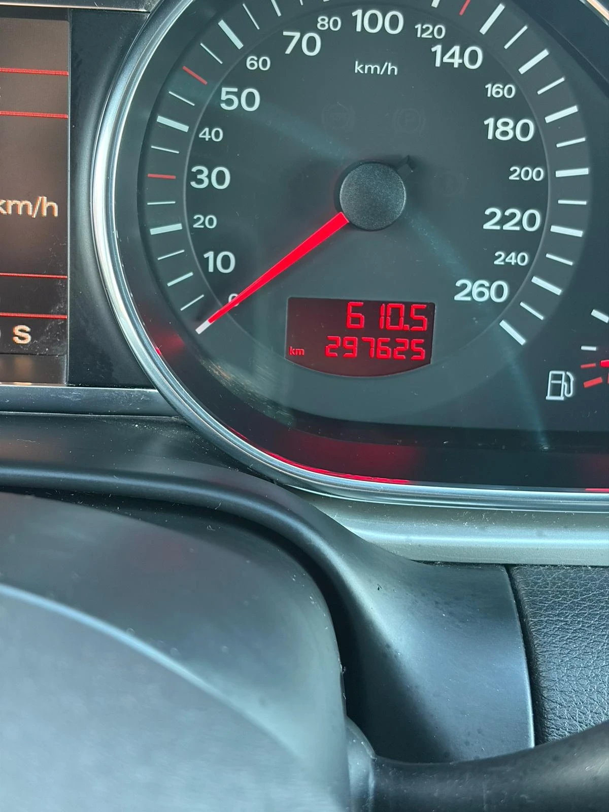 Audi Q7, снимка 15 - Автомобили и джипове - 53839392