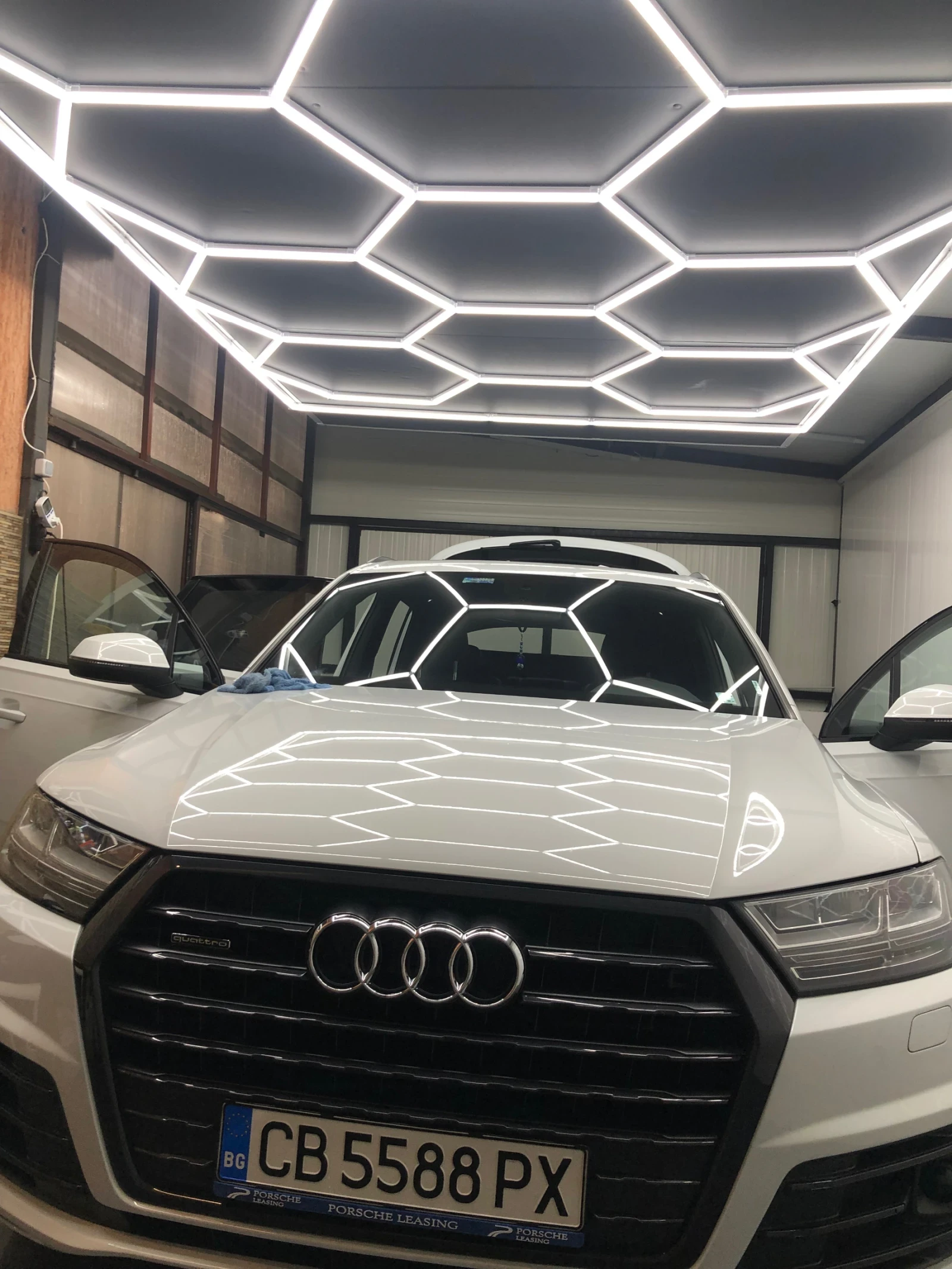 Audi Q7, снимка 2 - Автомобили и джипове - 54283471