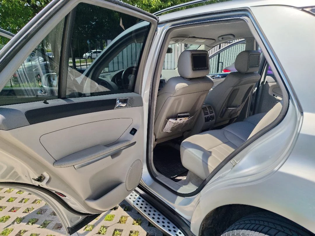 Mercedes-Benz ML 320, снимка 9 - Автомобили и джипове - 54602414