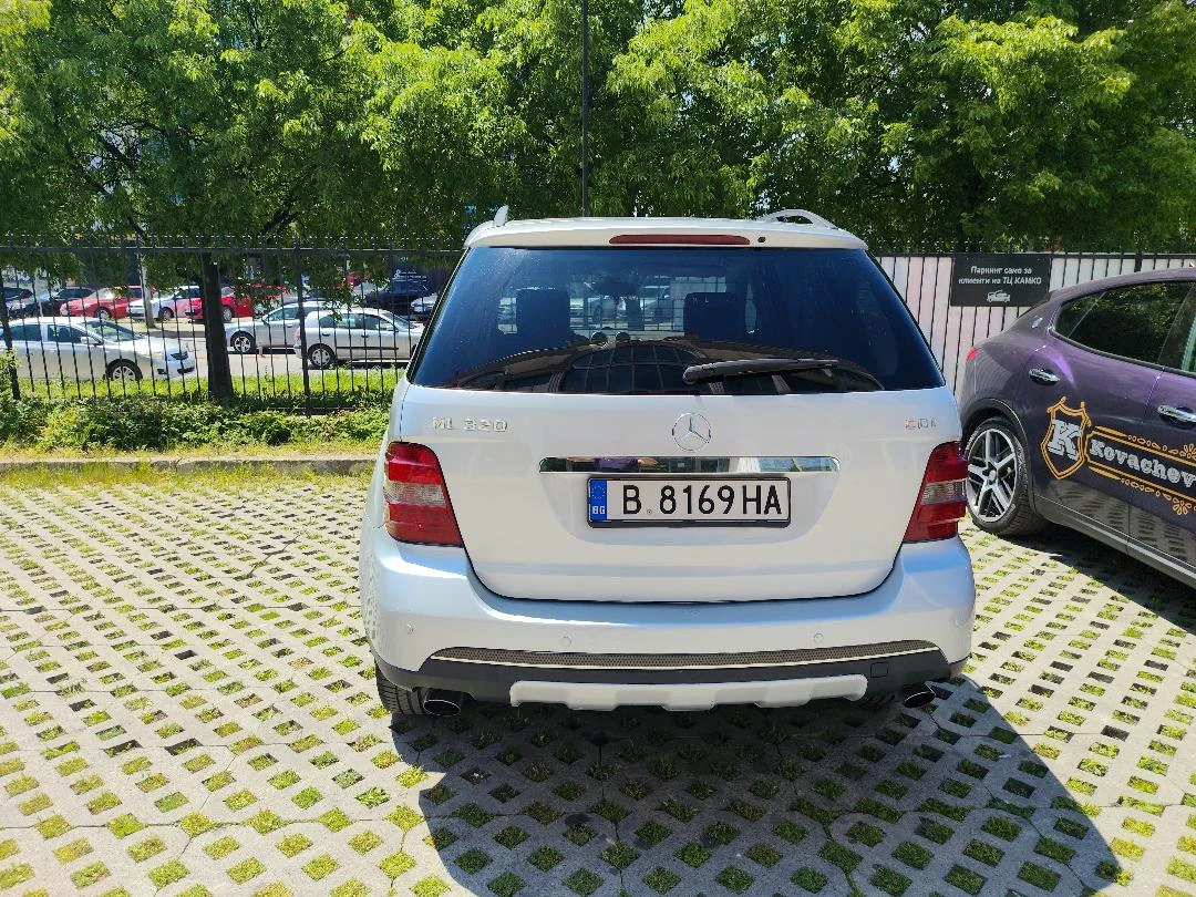 Mercedes-Benz ML 320, снимка 4 - Автомобили и джипове - 54602414