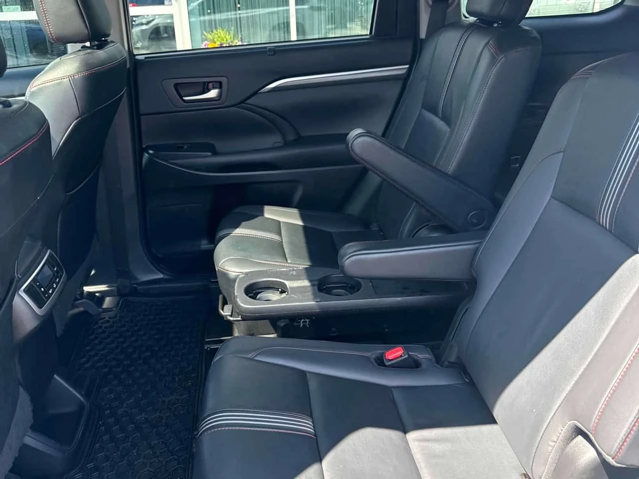 Toyota Highlander  XLE AWD * ������ ���������������� �� BMW*  | Mobile.bg � ����������� 10