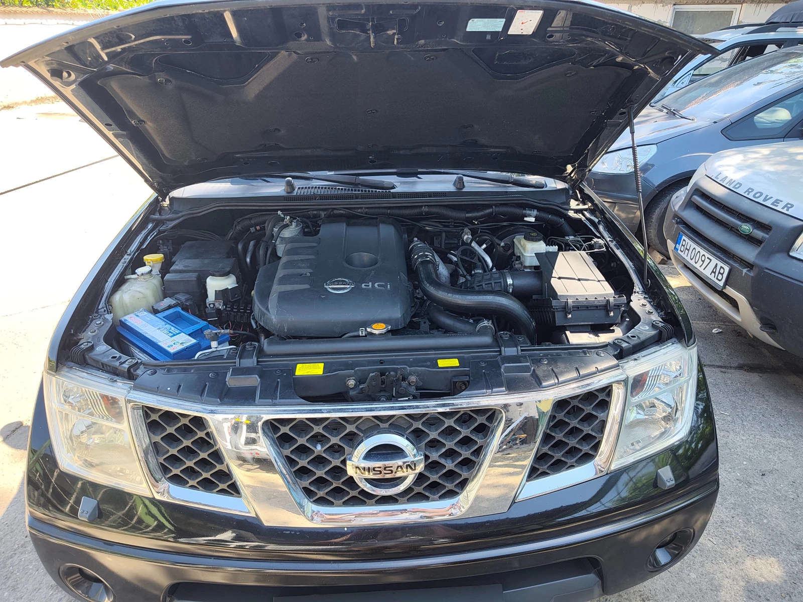 Nissan Navara 2.5TD HARDTOP, снимка 16 - Автомобили и джипове - 54698979