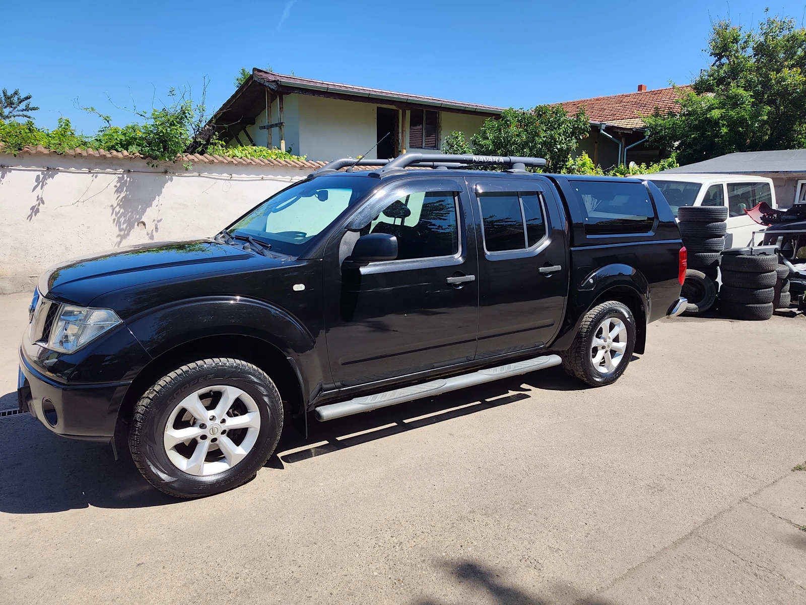 Nissan Navara 2.5TD HARDTOP