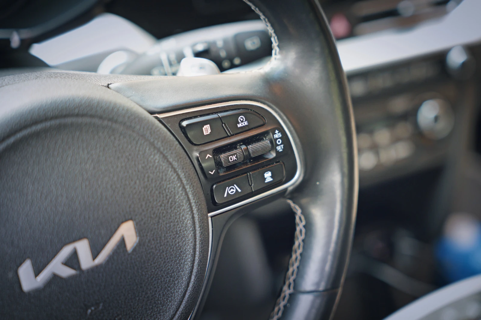 Kia Niro 64kWh DynamicLine Facelift, снимка 8 - Автомобили и джипове - 54739170