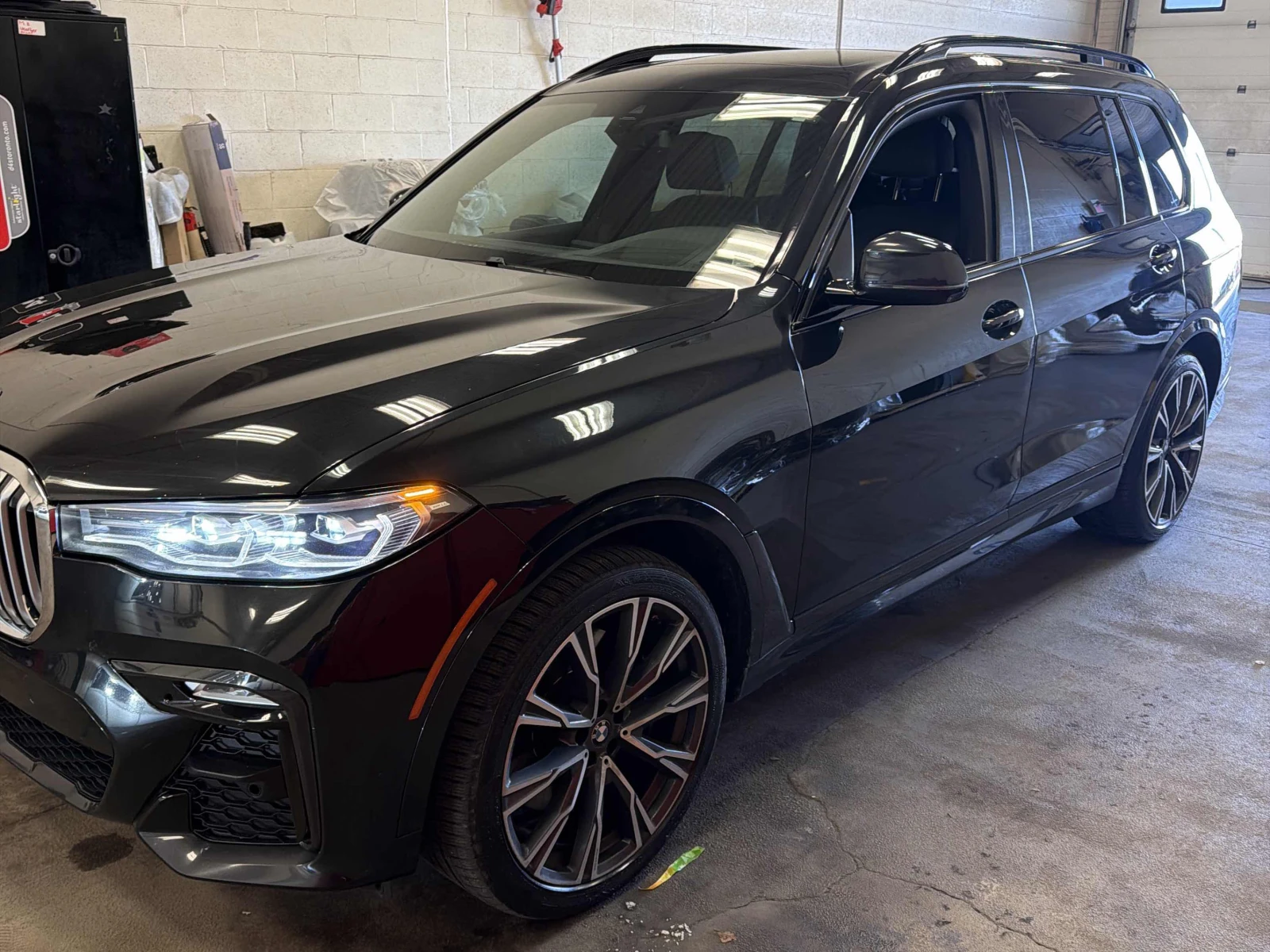 BMW X7 xDrive40i / АВТОКРЕДИТ, снимка 2 - Автомобили и джипове - 56228052